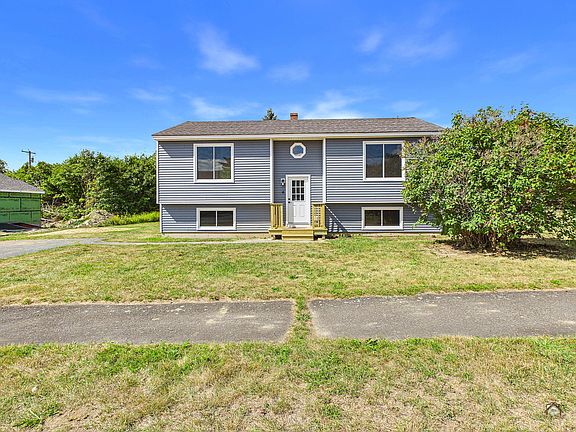 3rd image of 4 Meadowrue Drive