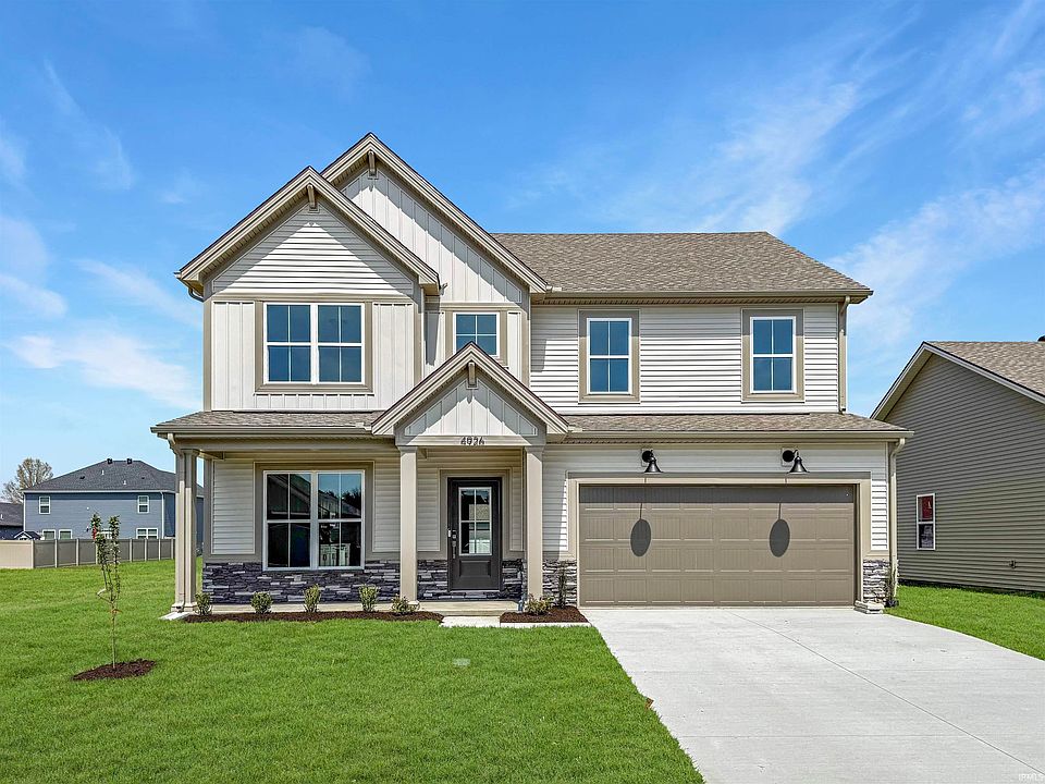 1st image of 4926 Goldfinch Dr
