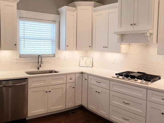 4th image of 2338 Large Oak Dr #86