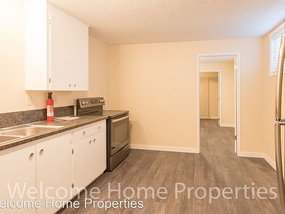 4th image of 521 SE Date Ave #B
