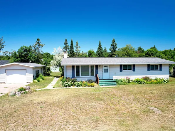1611 W Atlantic St, Hancock, MI 49930