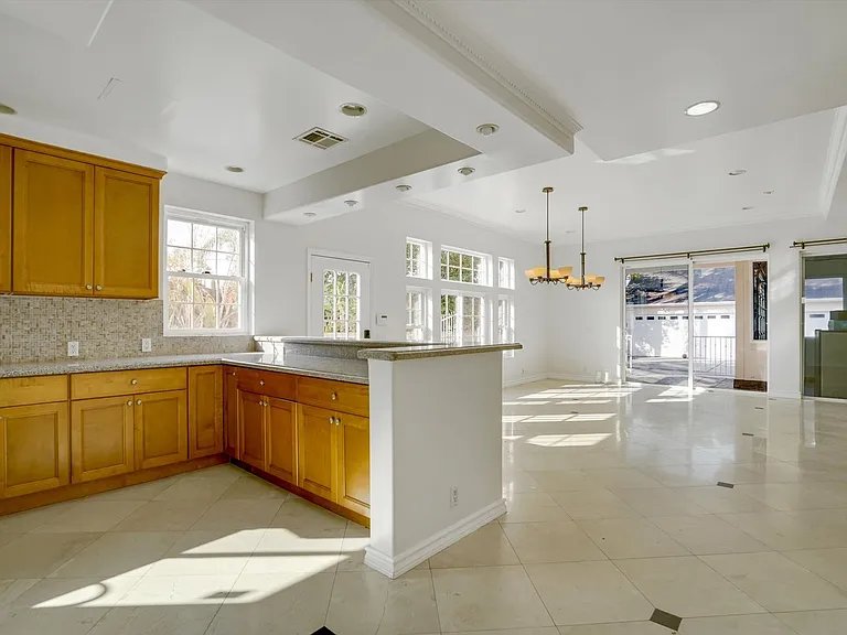 4721 Berryman Ave — Photo 8