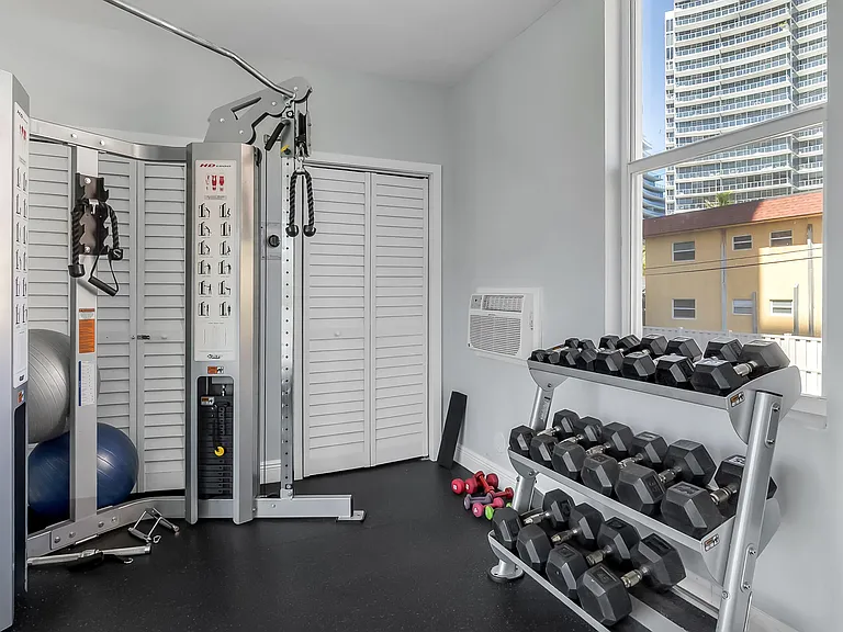 2200 NE 33rd Ave #10K — Photo 31