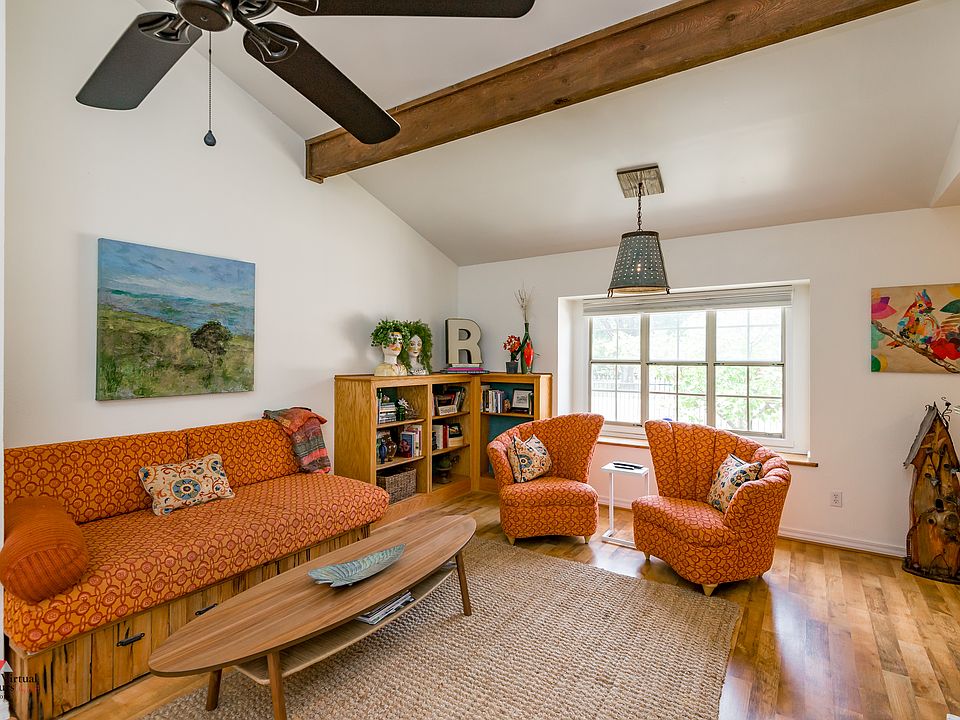 Living, bookcase w/electric