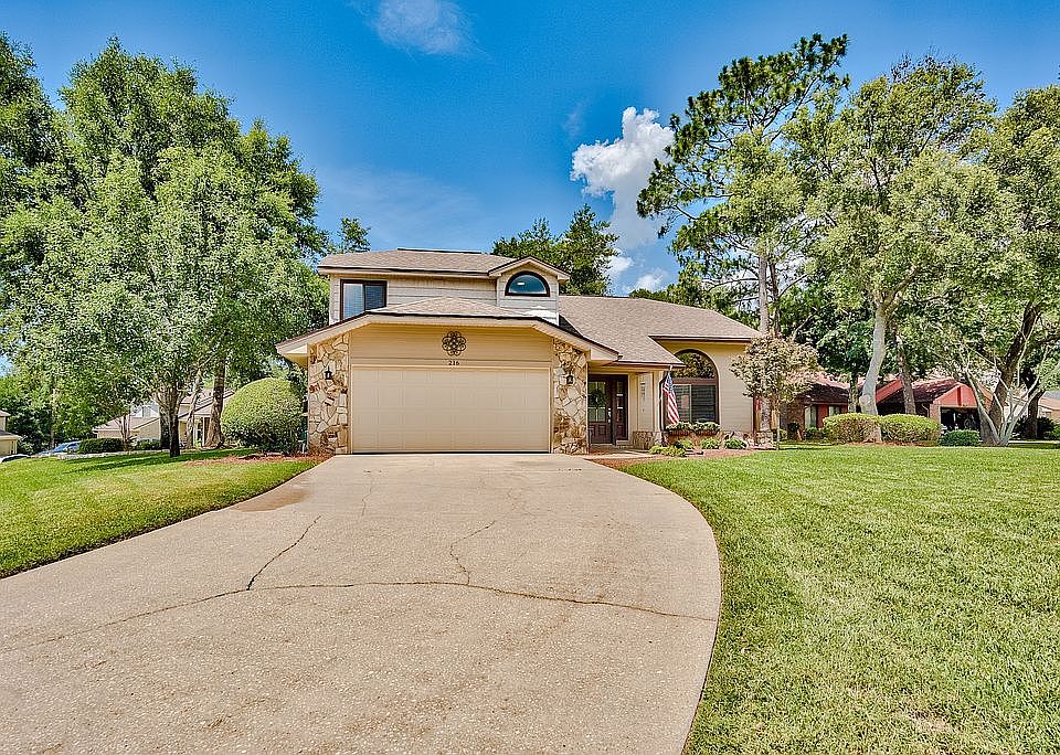 1st image of 216 Yellow Pine Ct