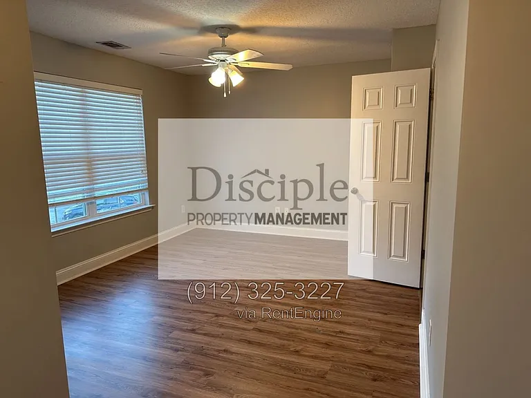 273 Vining Way #5 — Photo 16