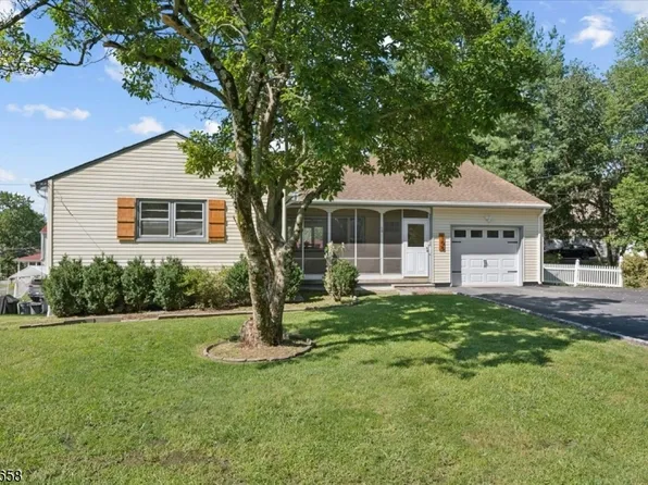 105 Parsippany Rd, Hanover Twp., NJ 07981