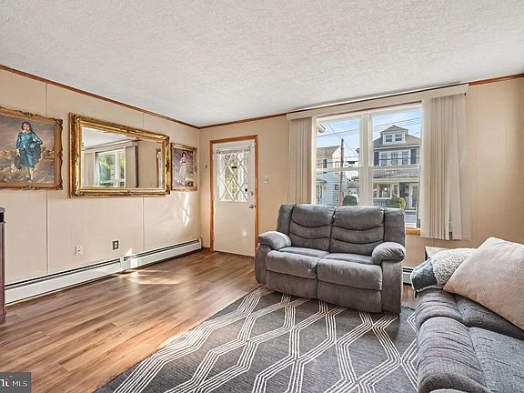 2nd image of 104 Lawrence St