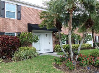 13736 Orange Sunset Dr, Tampa, FL 33618