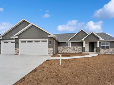 W7020 Jaclyn Ln, Greenville, WI, 54942