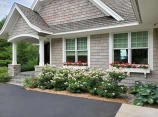 5554 S Spyglass Ridge Dr, Suttons Bay, MI 49682