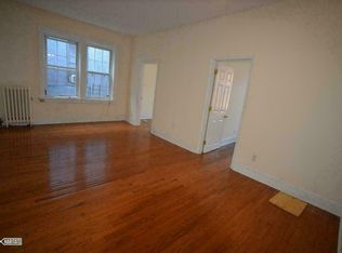 4020 67th St APT 3R, Woodside, NY 11377