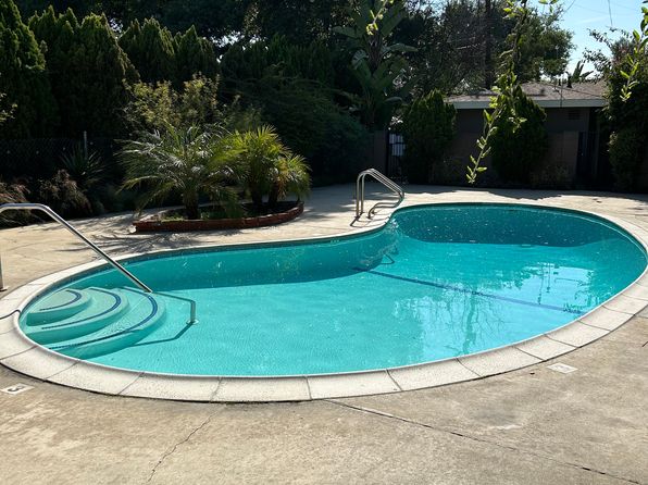 1250 N Indian Hill Blvd APT 28