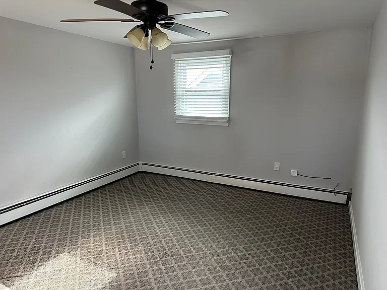 360 West Dr — Photo 10