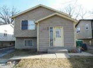 1223 Sunset Dr, Round Lake Beach, IL 60073