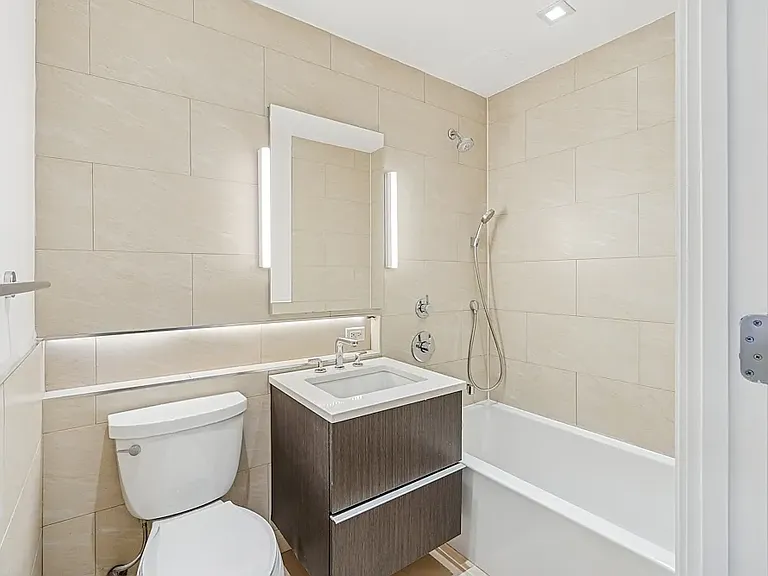33 Caton Pl #5G — Photo 5