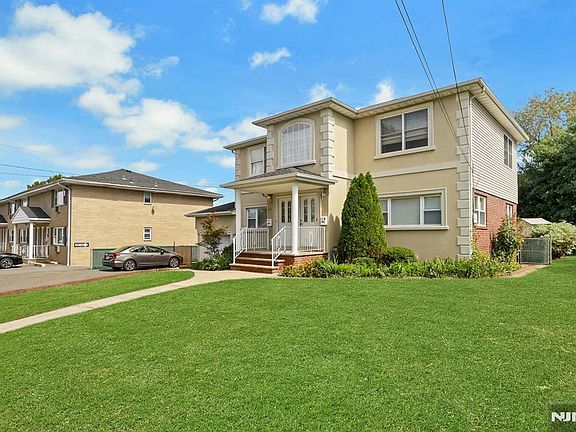 2nd image of 554 Harrison Avenue