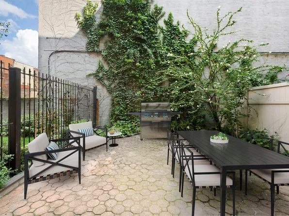 425 Convent Avenue image 12 of 16