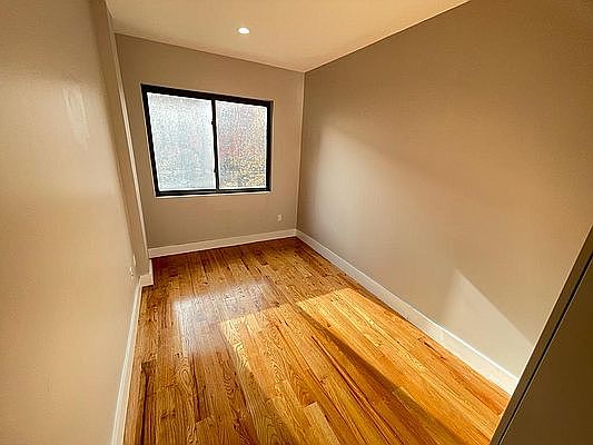 3rd image of 840 Herkimer St #3B