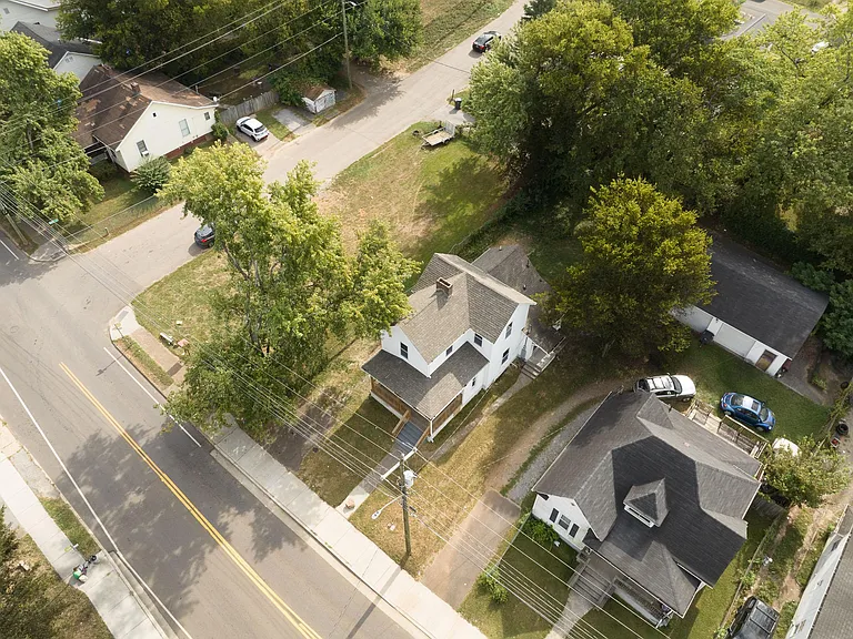 2206 Keith Ave — Photo 18