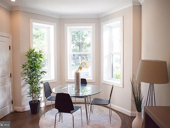 4th image of 39 U St NE #1