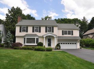 41 Blackburn Pl, Summit, NJ 07901