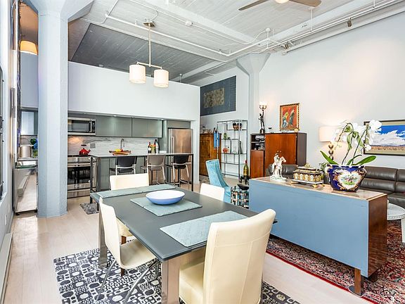5th image of 601 4th St Unit 229