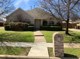 901 Chestnut Ct, Murphy, TX 75094