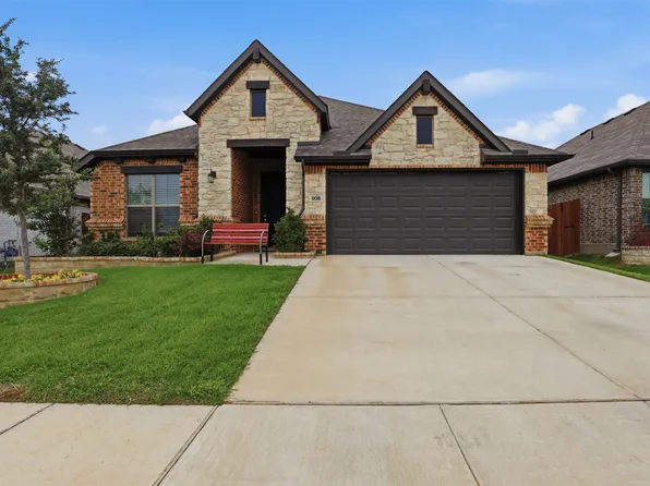 908 Misty Ln, Cleburne, TX 76033