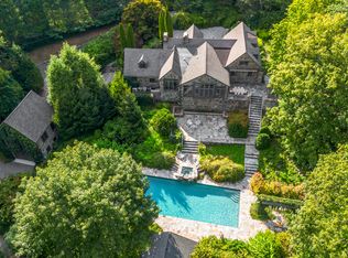 56 Charcoal Hill Rd, Westport, CT 06880