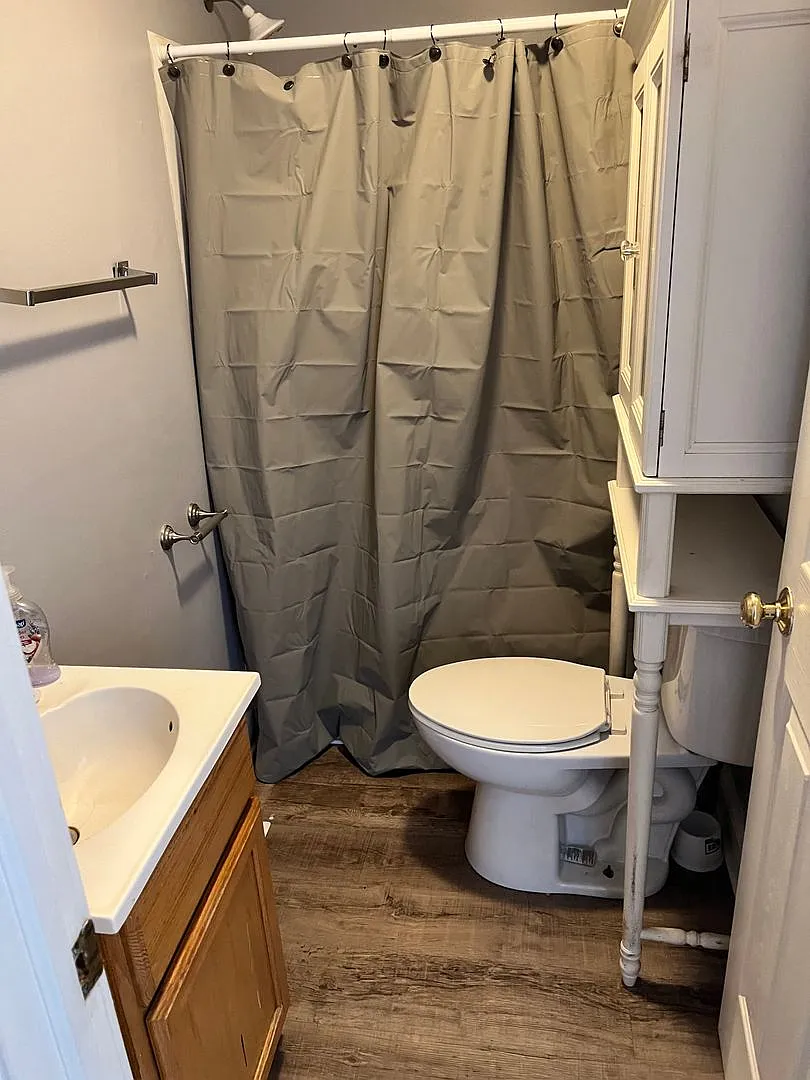 1601 Grove Street — Photo 3