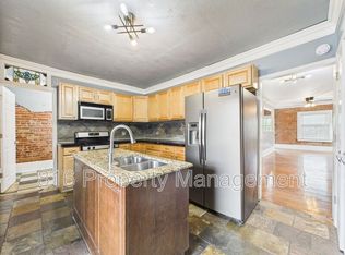 1033 E 5th St APT 2, Kansas City, MO 64106