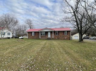 1006 Spring Creek Rd, Lafayette, TN 37083