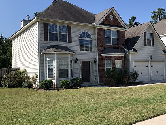 3rd image of 2815 Huntcliffe Dr