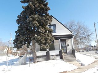 1534 W Hopkins St, Milwaukee, WI 53206