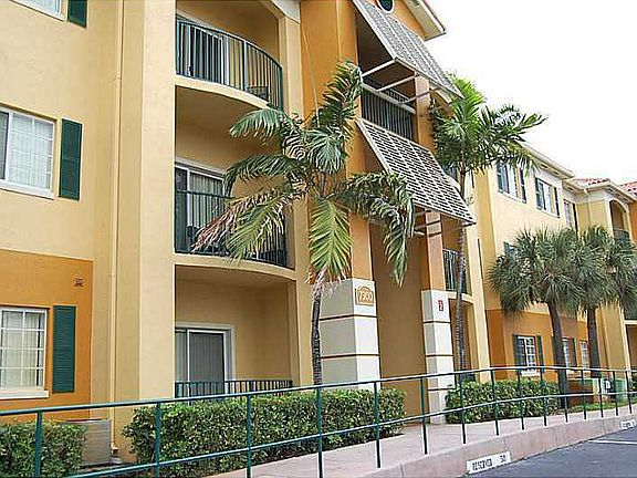 3rd image of 7200 NW 114th Ave APT 210