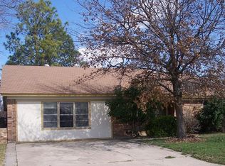 6533 Windrock Dr, Watauga, TX 76148