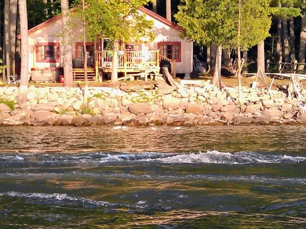 339 Corlear Dr, Willsboro, NY 12996