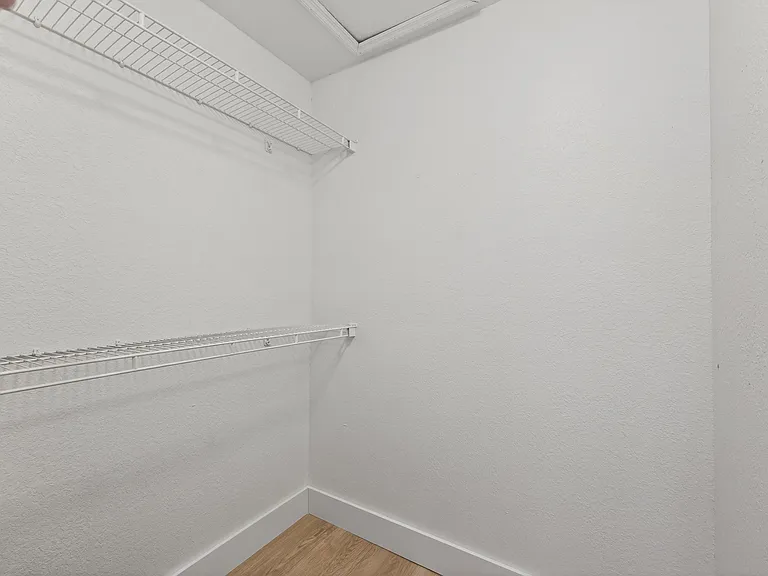 13700 Richmond Park Dr N #1105 — Photo 21