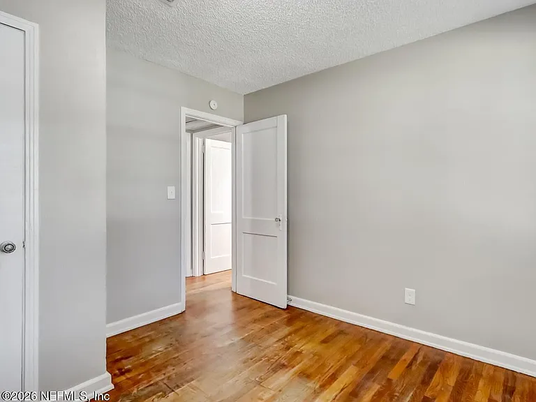 1901 Pullman Ct — Photo 16
