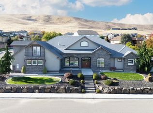 2303 W 49th Ave, Kennewick, WA 99337