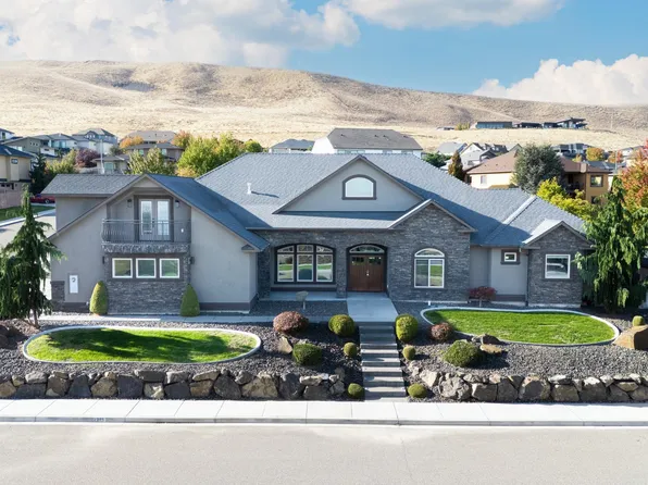 2303 W 49th Ave, Kennewick, WA 99337