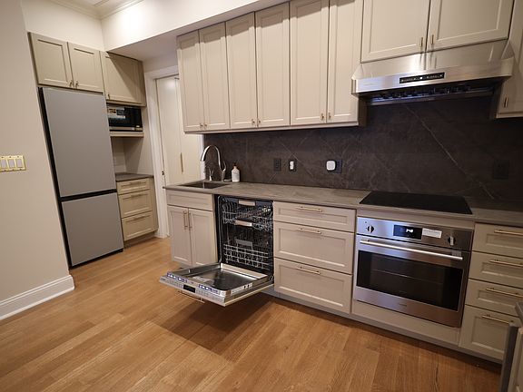 5th image of 463 Jersey Ave #1