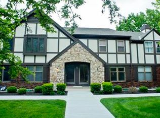 10569 Riley St, Overland Park, KS 66212