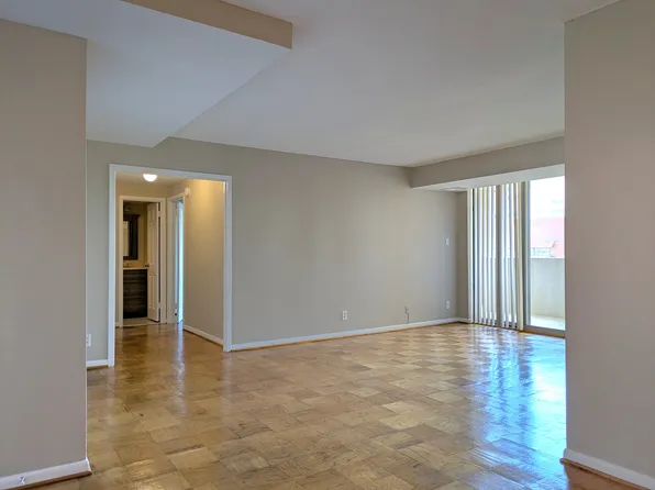 4601 N Park Ave APT 1001, Chevy Chase, MD 20815