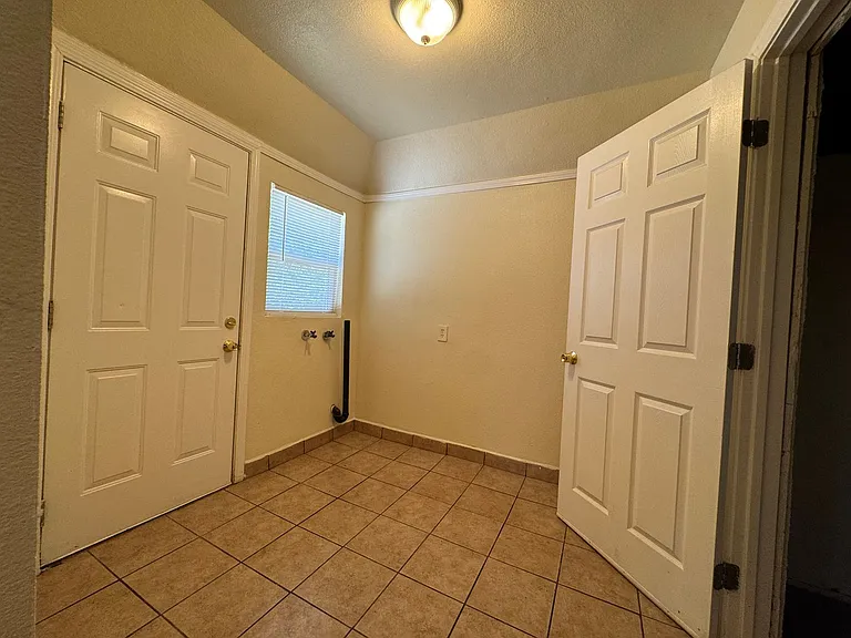 4789 E Hedges Ave — Photo 25