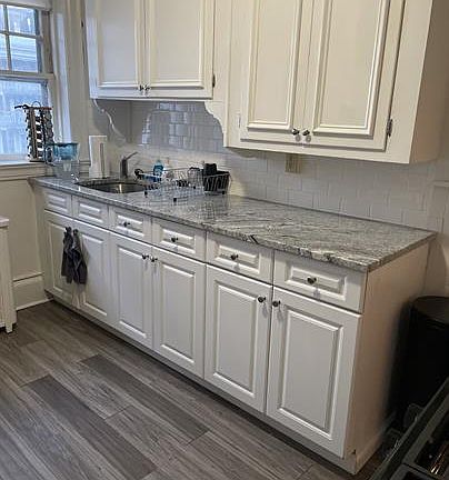 4th image of 8 Lynwood Pl APT 10