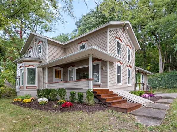 695 E Lake Rd, Penn Yan, NY 14527