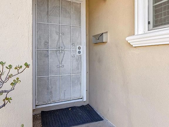 4th image of 1820 Nelson Dr