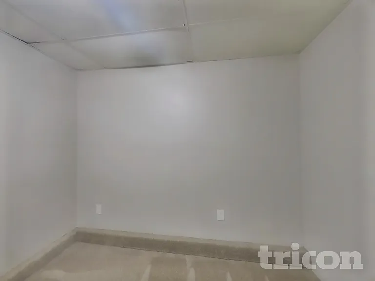 4074 Five Oaks Ct — Photo 17